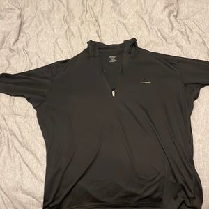 Patagonia quarter zip, worn few times, in great condition